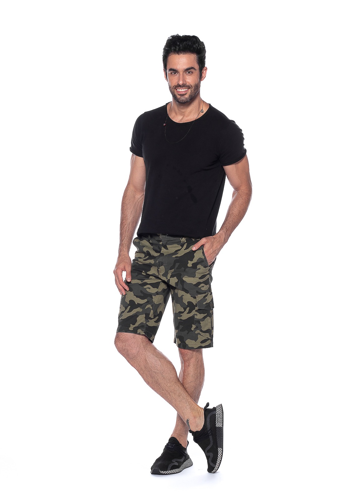 Bermuda camuflada hot sale sarja