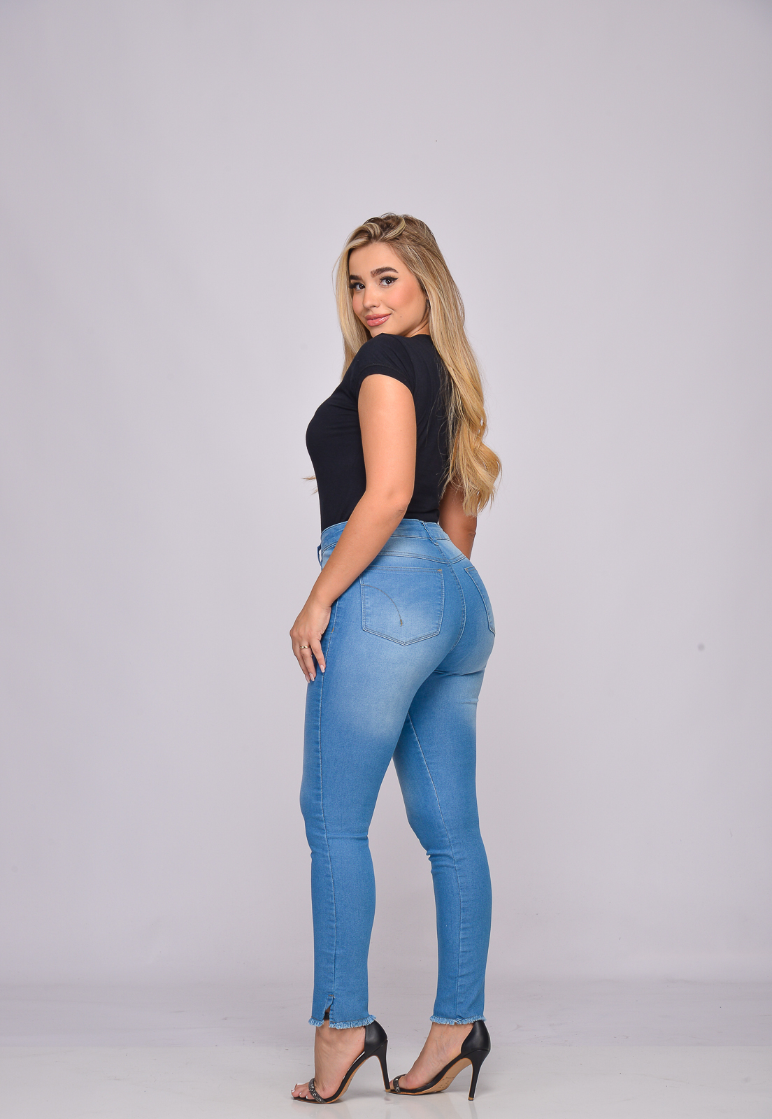 Calça Jeans 7917 azul claro Bella Canvas