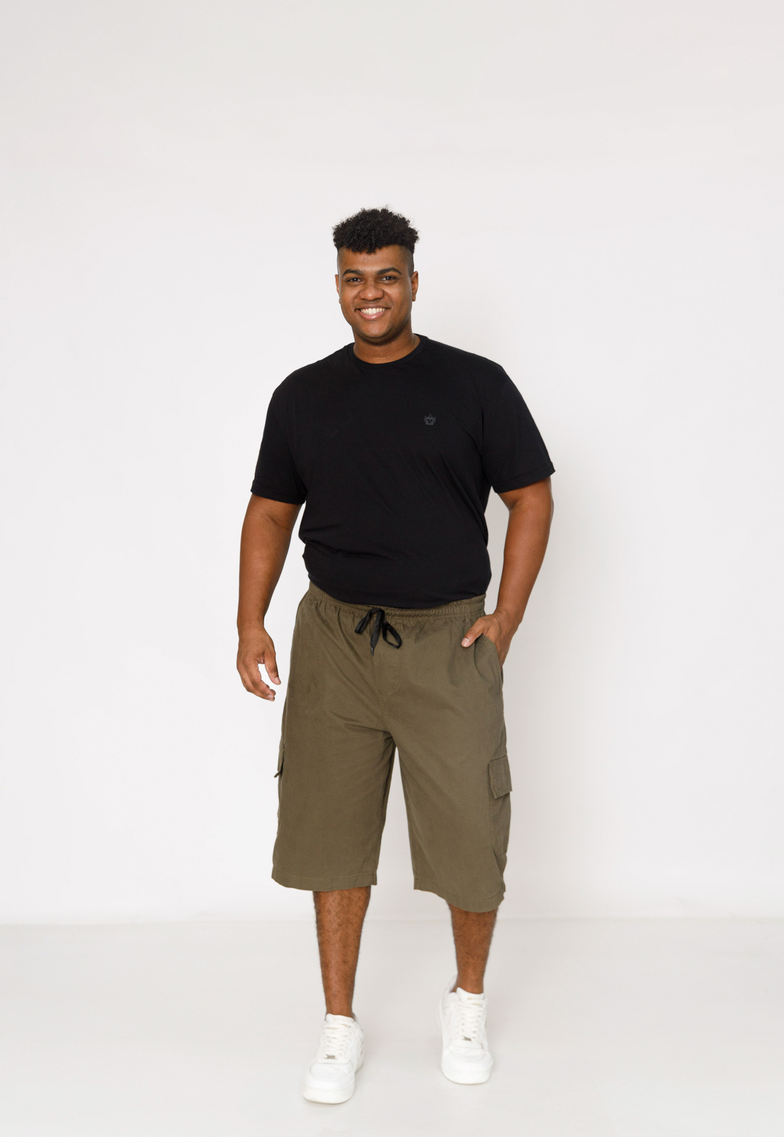 Bermuda Macaw 7976 Verde Musgo Elástico Plus Size Sarja